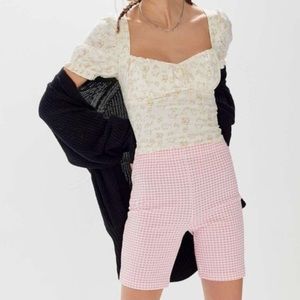 UO Kimmy pink & white gingham biker shorts size M